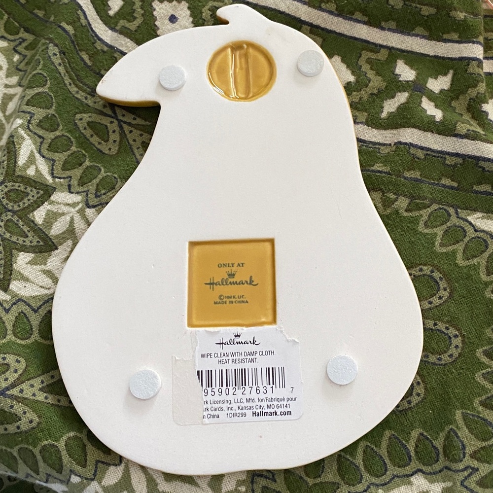 Pear Ceramic wall hanging or trivet. Made by Hallmark. New, has tags on back. - Picture 11 of 13